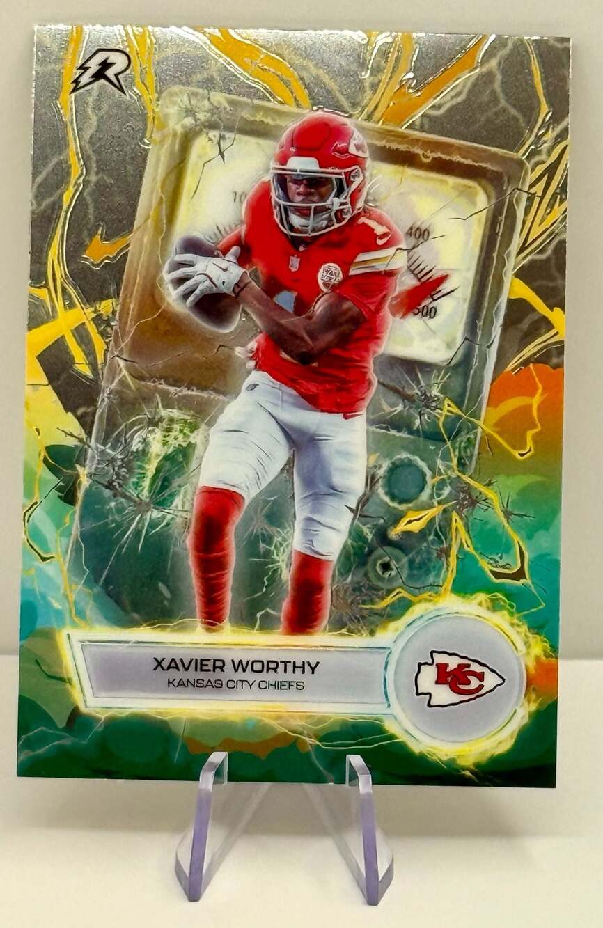 Xavier Worthy 2025 Topps Resurgence Voltaic Football Card Kansas City Chiefs